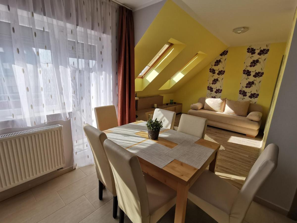 Szabo Apartman Sarvar Exterior photo