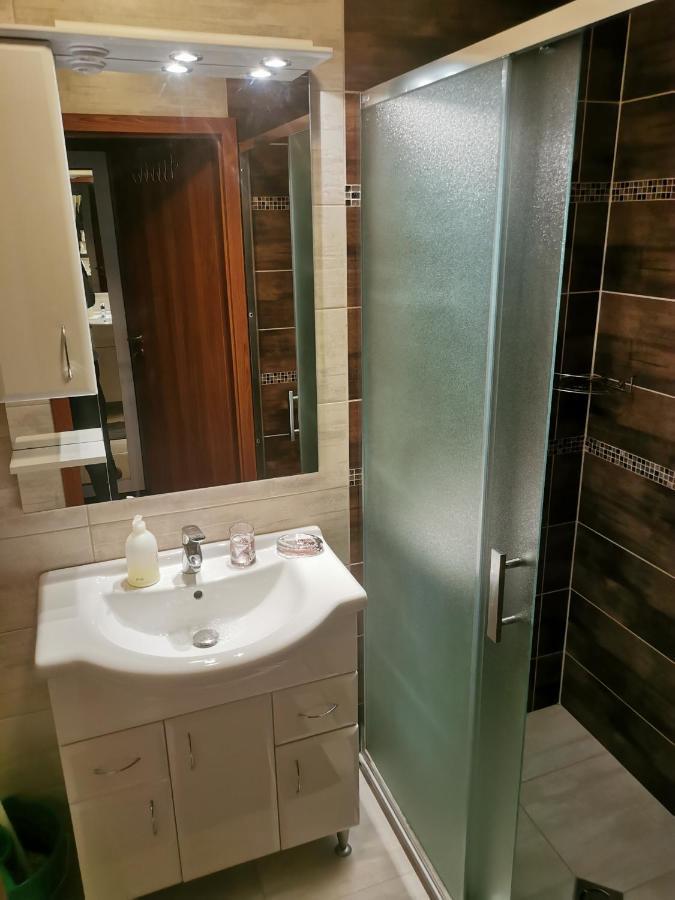 Szabo Apartman Sarvar Exterior photo